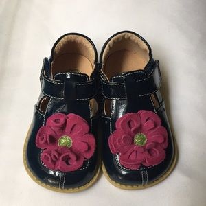 ❌SOLD❌Navy Livie & Luca Size 7